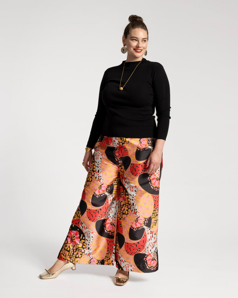 Front of a model wearing a size 12 Palazzo Pant Abstract Print in Peach by Frances Valentine. | dia_product_style_image_id:237288